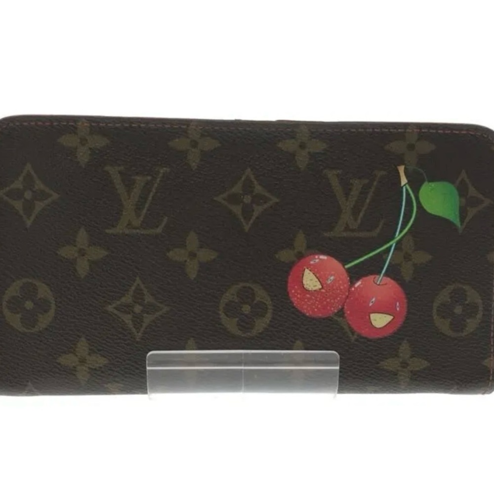 LOUIS VUITTON Porte Monnaie Zip Long Wallet
Monogram Cherry